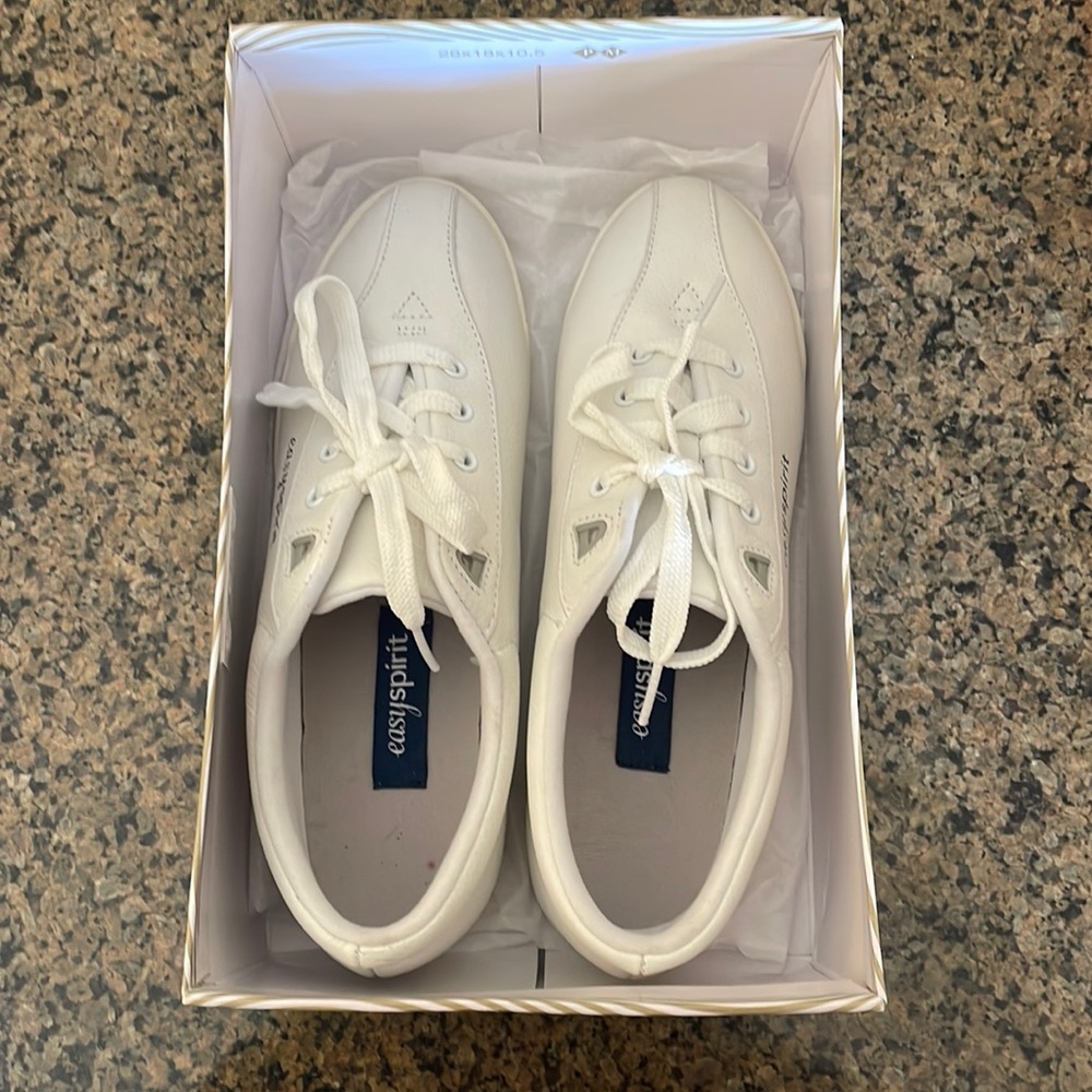 White tennis shoes/sneakers